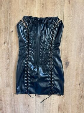 Fashion Nova Black Strapless Faux Leather Lace-Up Mini